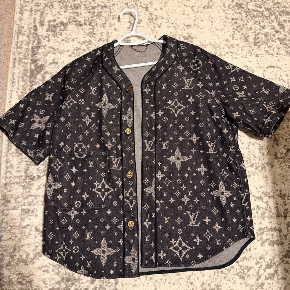Louis Vuitton Monogram Black and Gray Shirt